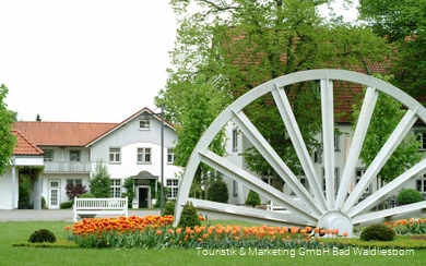 Rund um Bad Sassendorf gibt es viel zu entdecken. Besuchen Sie doch einmal unsere Nachbar-Kurorte Bad Waldliesborn und Bad Westernkotten.